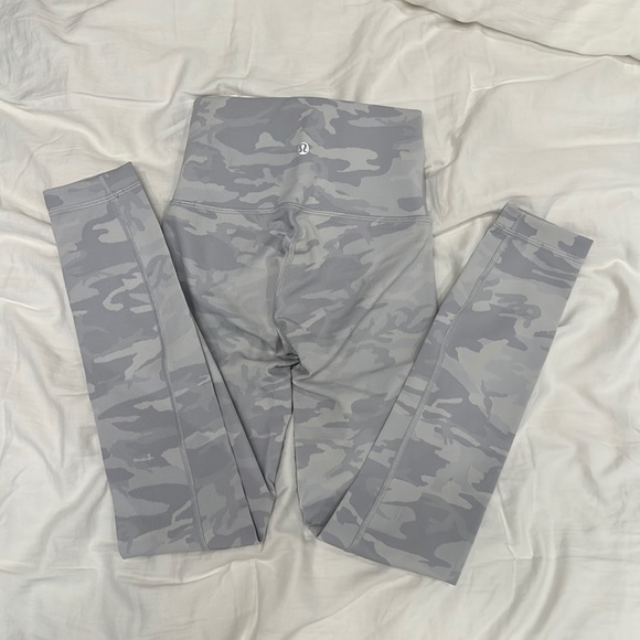 Lululemon Wunder Under 25” Leggings RARE COLOR - Picture 1 of 4